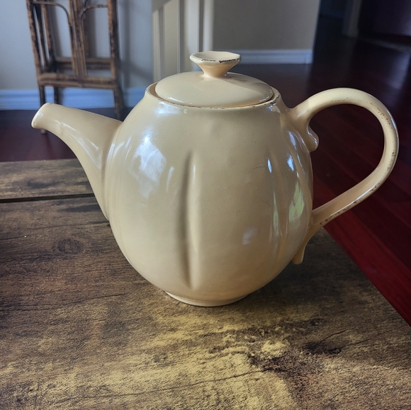 Vintage A la Carte by Skye McGhie teapot and creamer - Picture 2 of 10